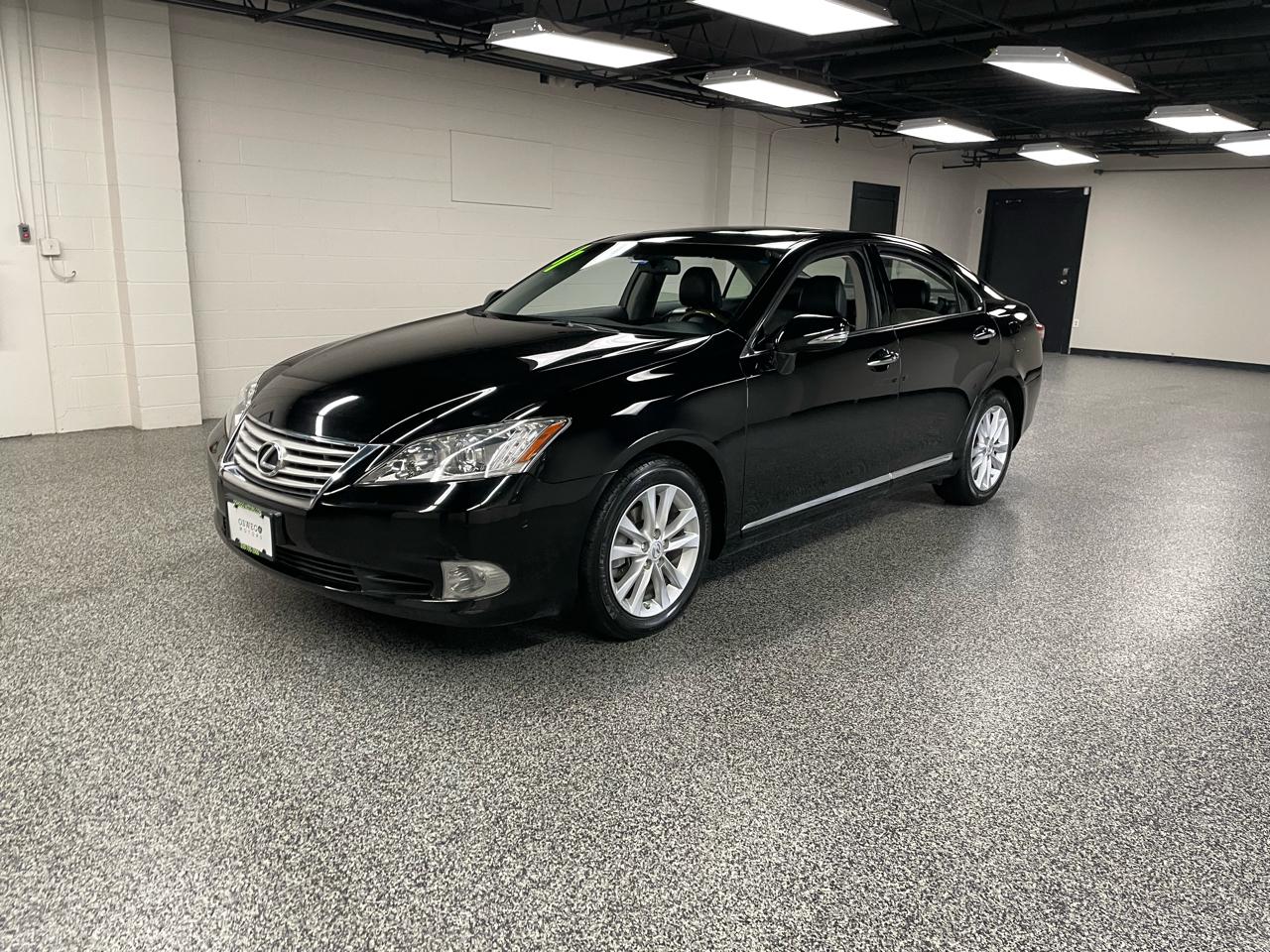 Lexus ES 350 Sedan 2011