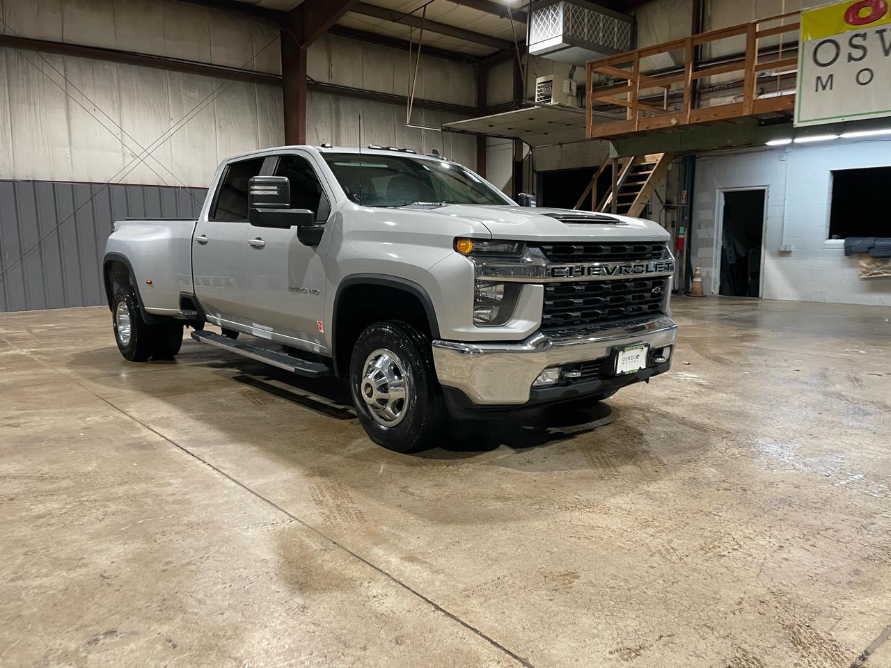 Chevrolet Silverado 3500HD LT Crew Cab 4WD 2022