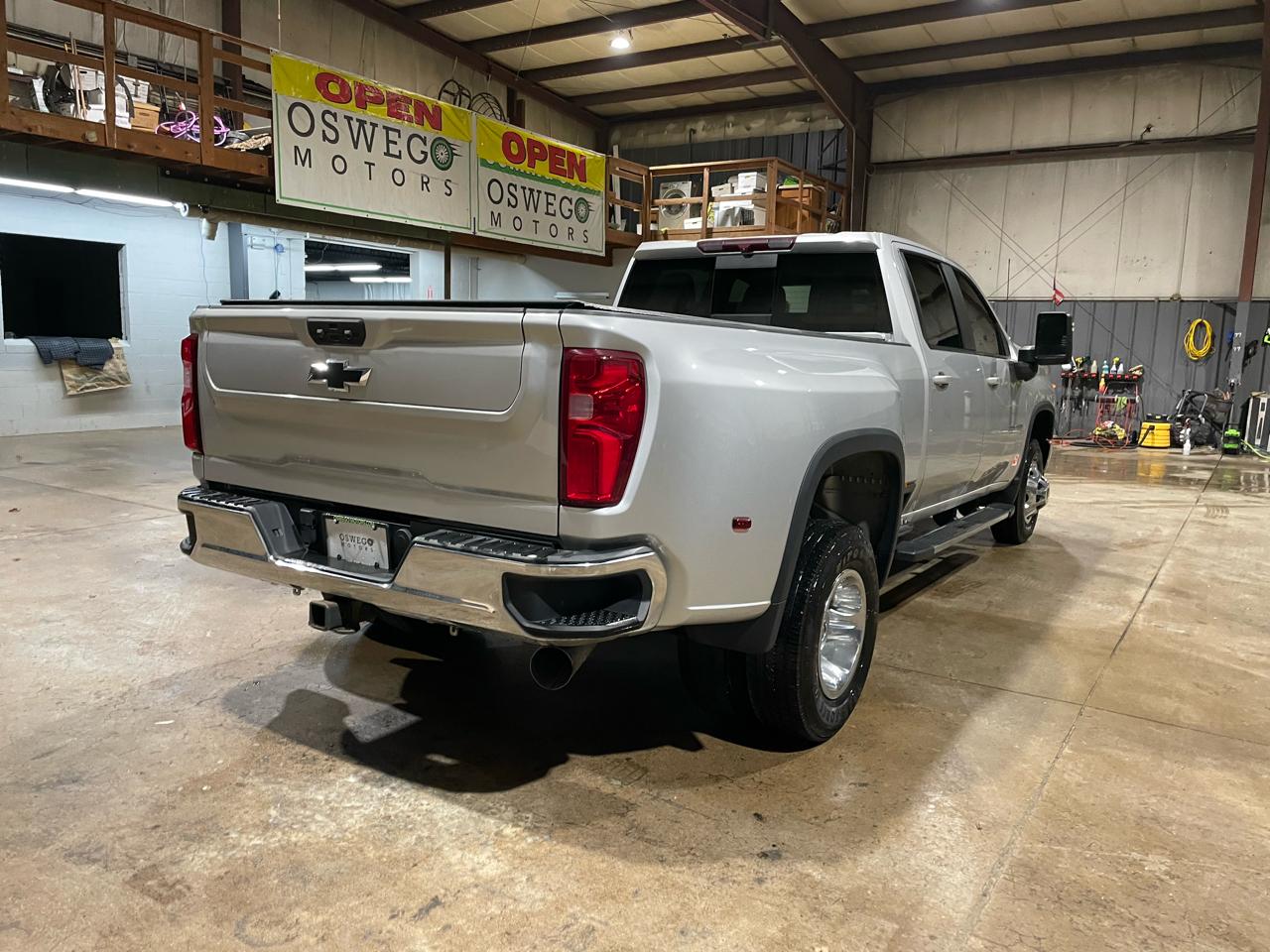 Chevrolet Silverado 3500HD LT Crew Cab 4WD 2022