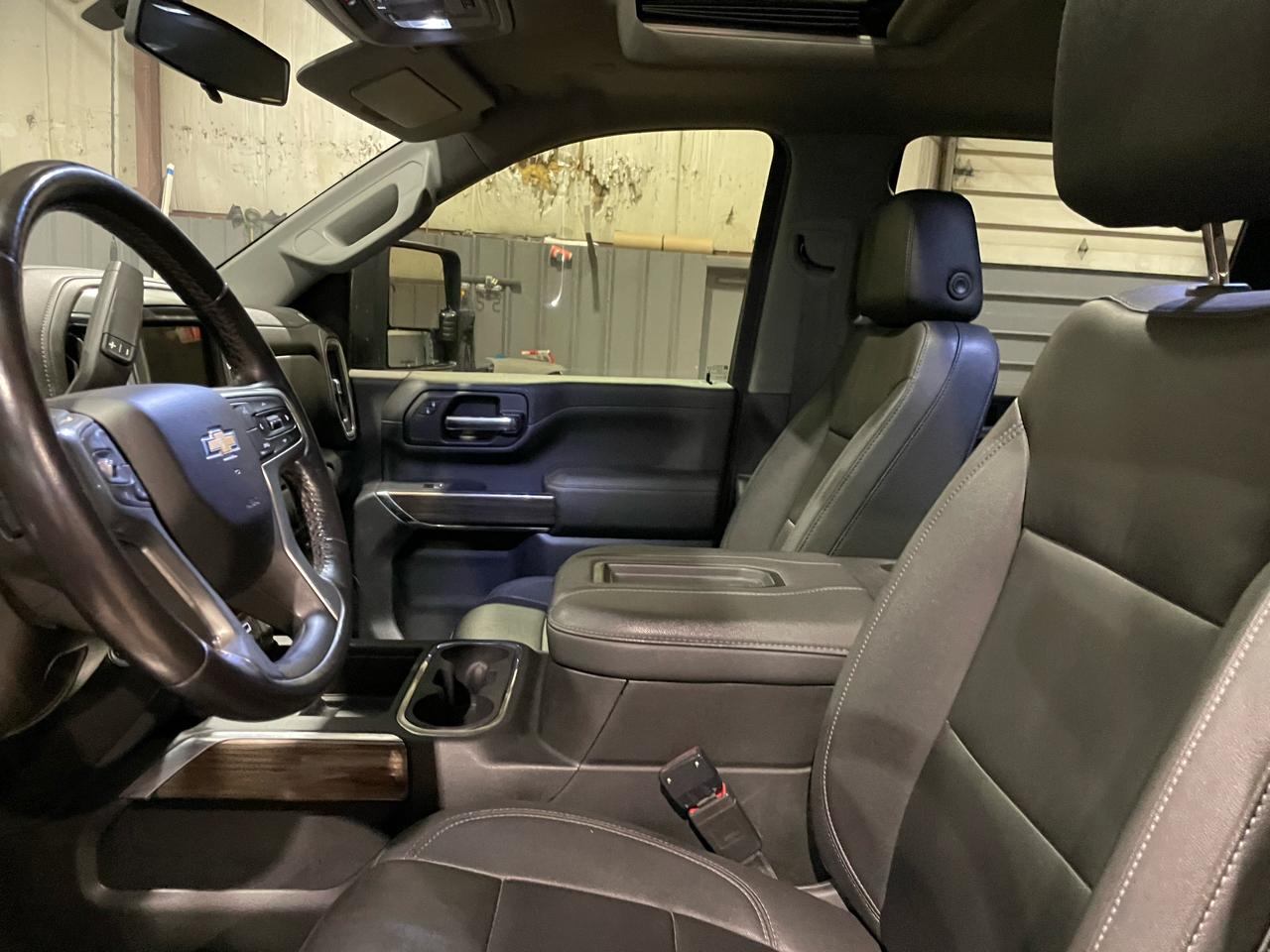 Chevrolet Silverado 3500HD LT Crew Cab 4WD 2022