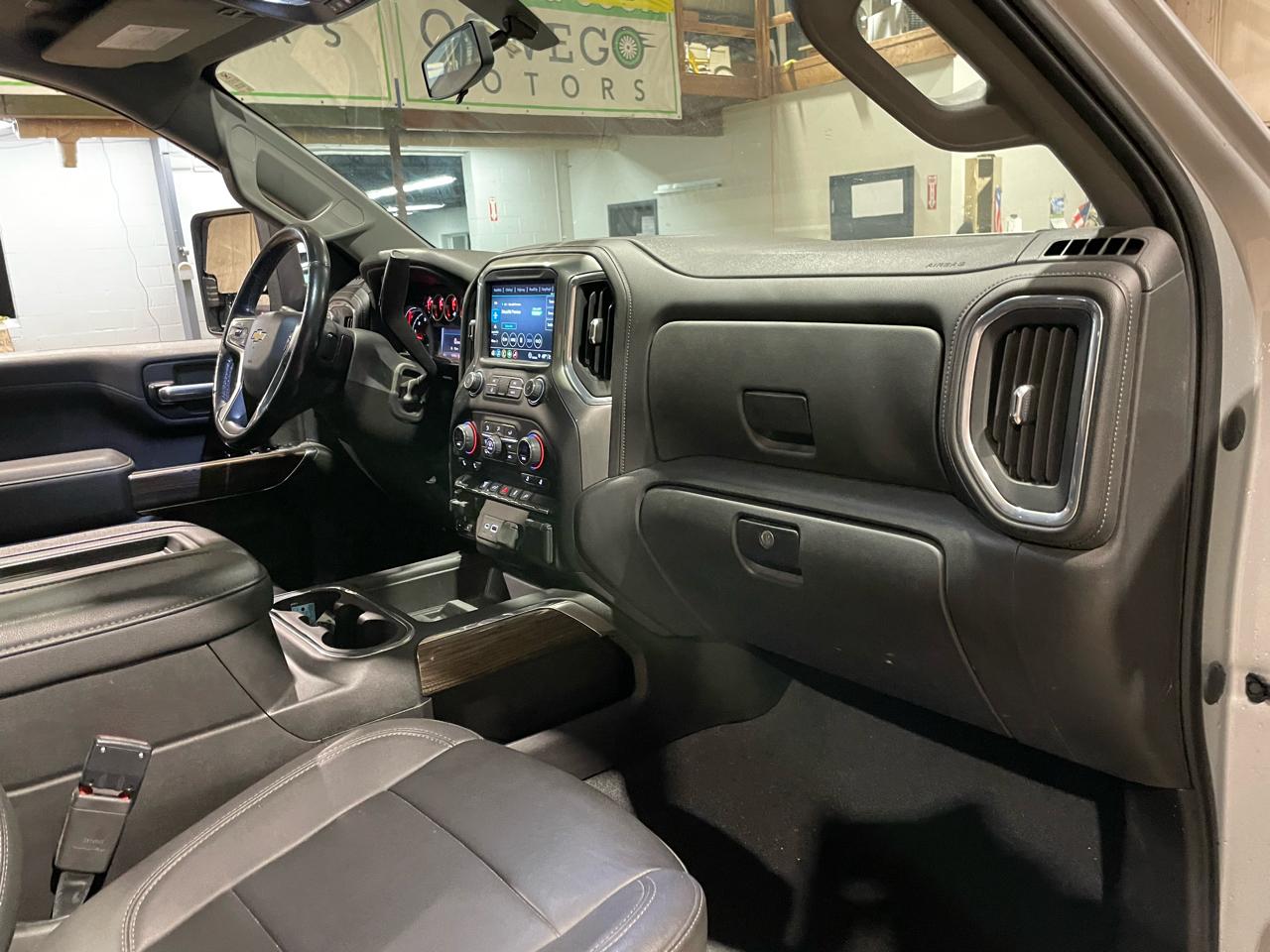 Chevrolet Silverado 3500HD LT Crew Cab 4WD 2022