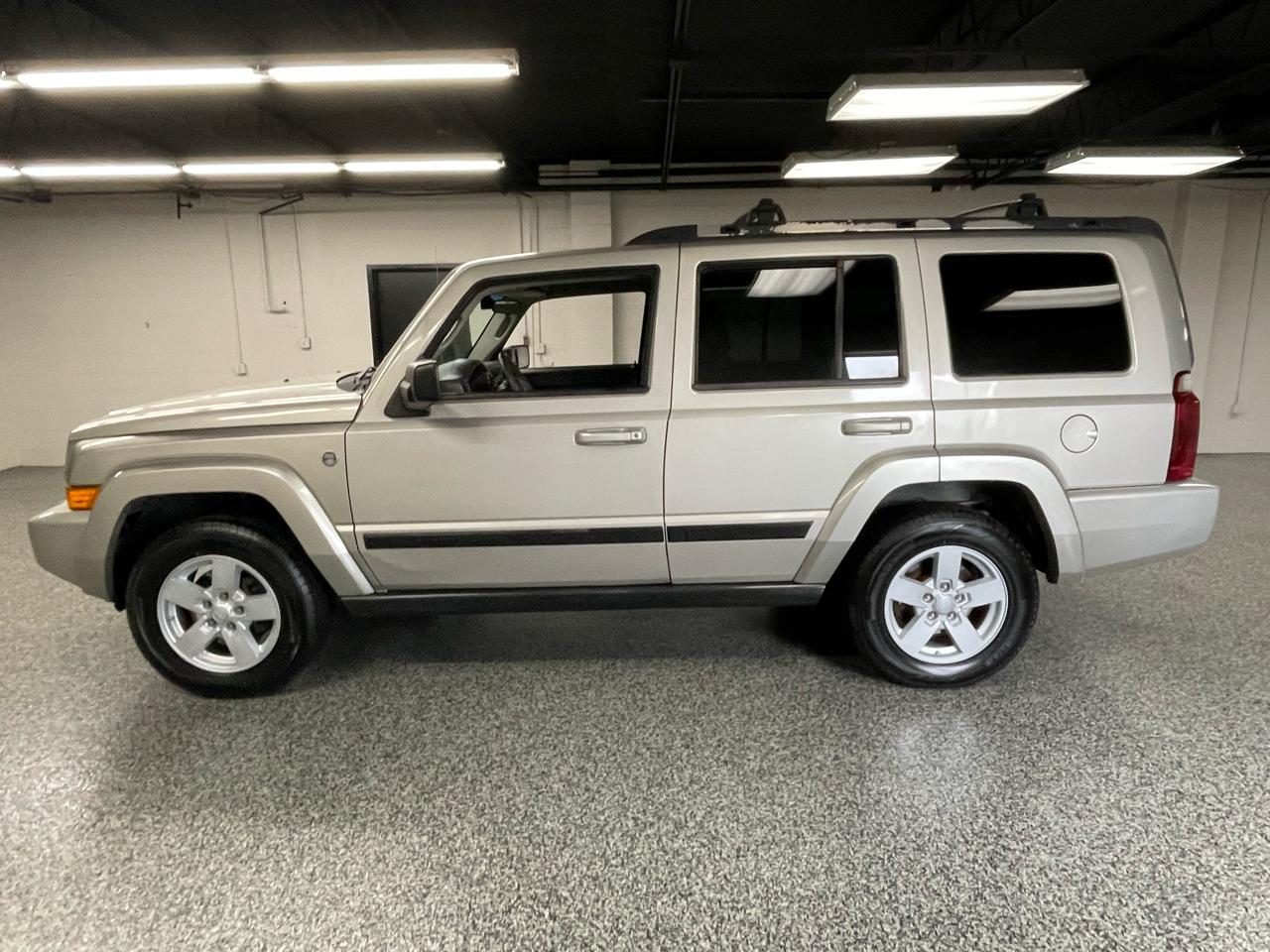 Jeep Commander Sport 4WD 2007