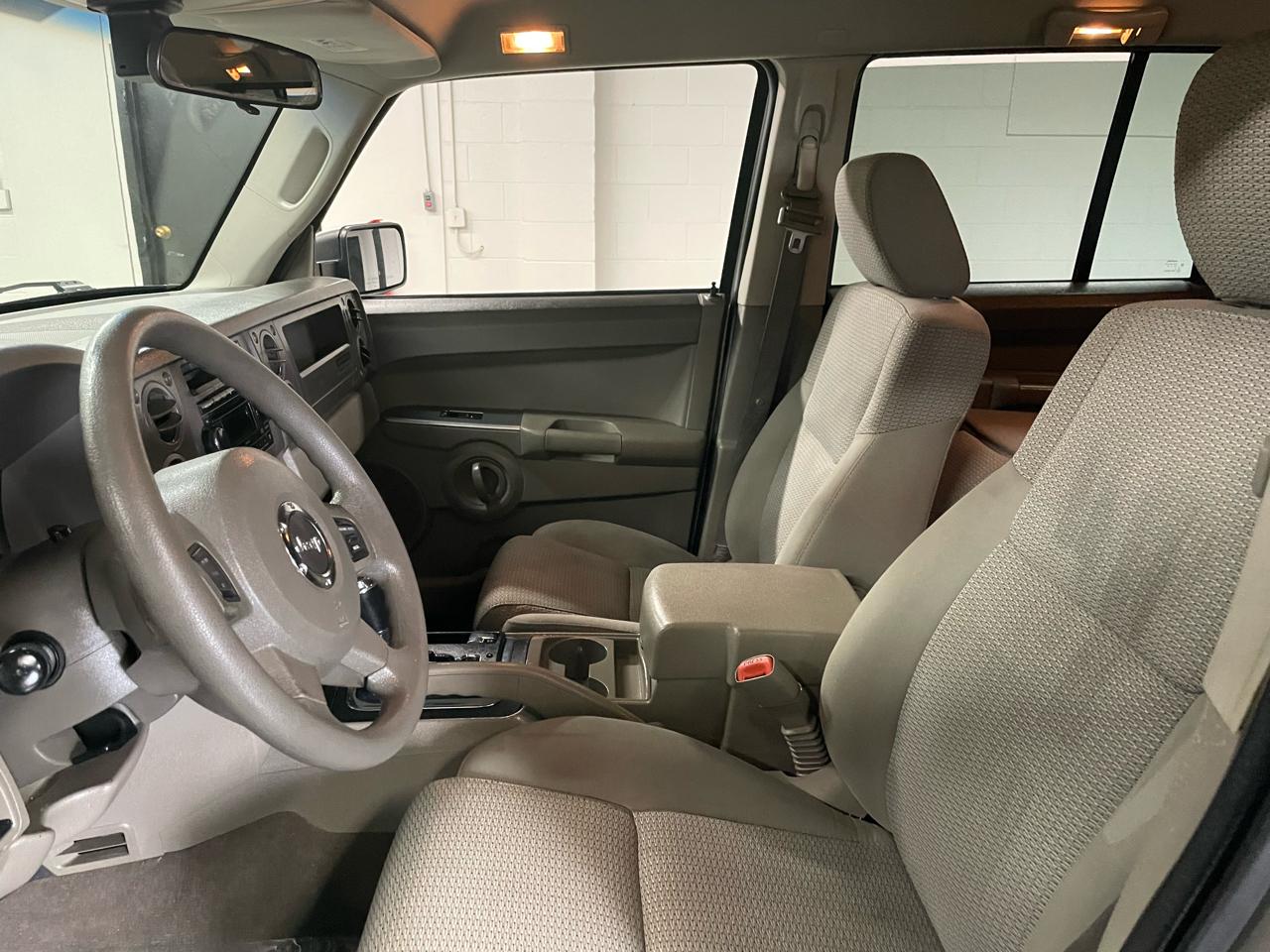 Jeep Commander Sport 4WD 2007