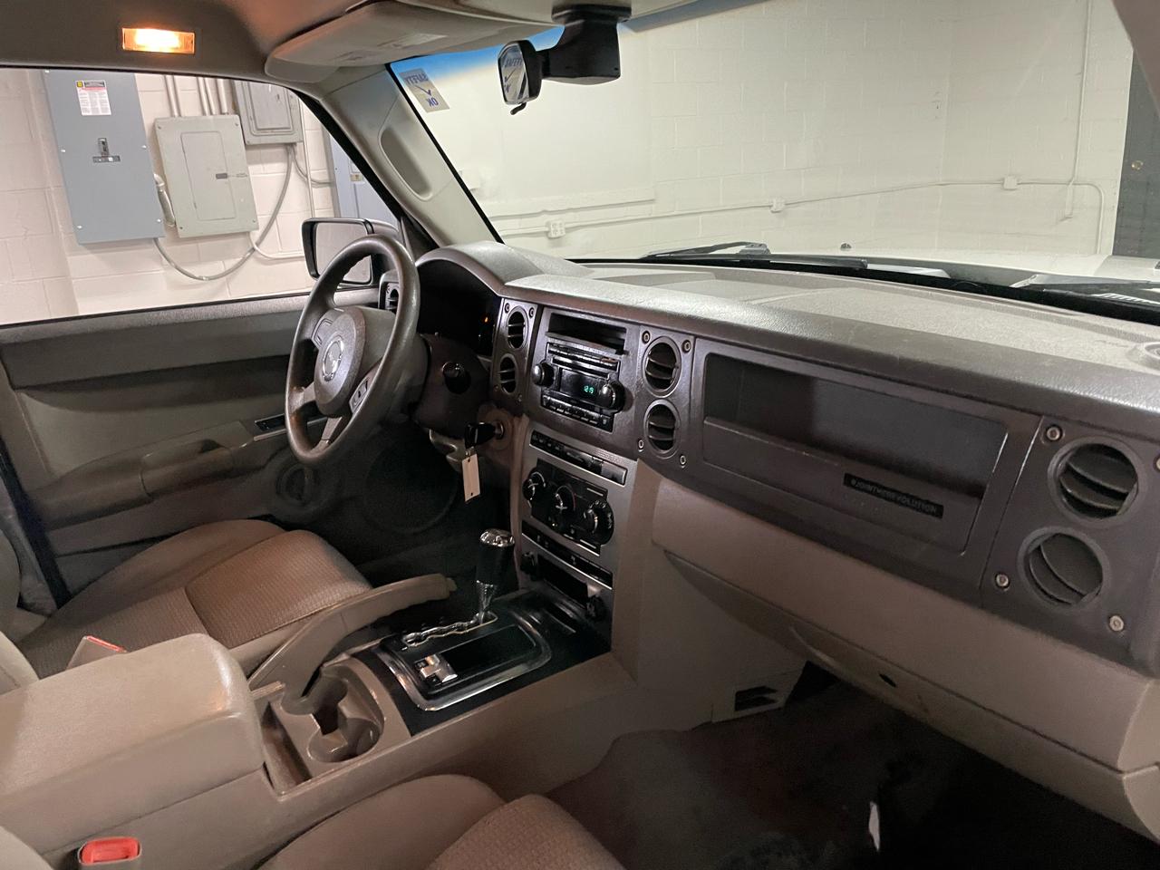 Jeep Commander Sport 4WD 2007