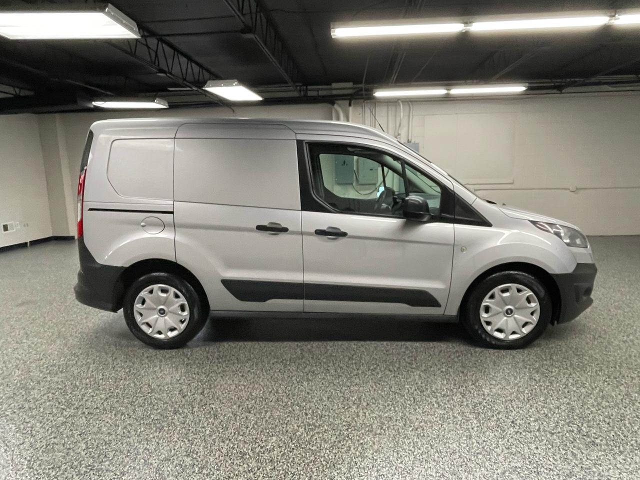 Ford Transit Connect Cargo Van XL SWB w/Rear Liftgate 2016