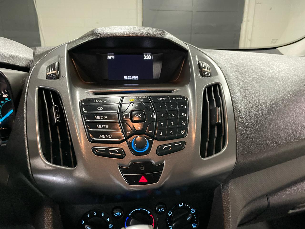 Ford Transit Connect Cargo Van XL SWB w/Rear Liftgate 2016