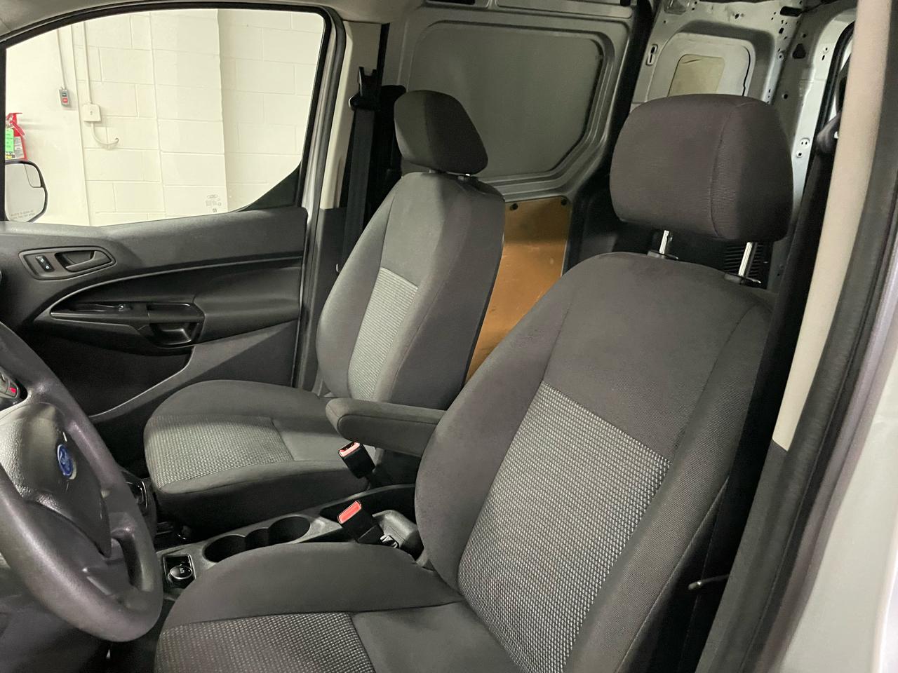 Ford Transit Connect Cargo Van XL SWB w/Rear Liftgate 2016