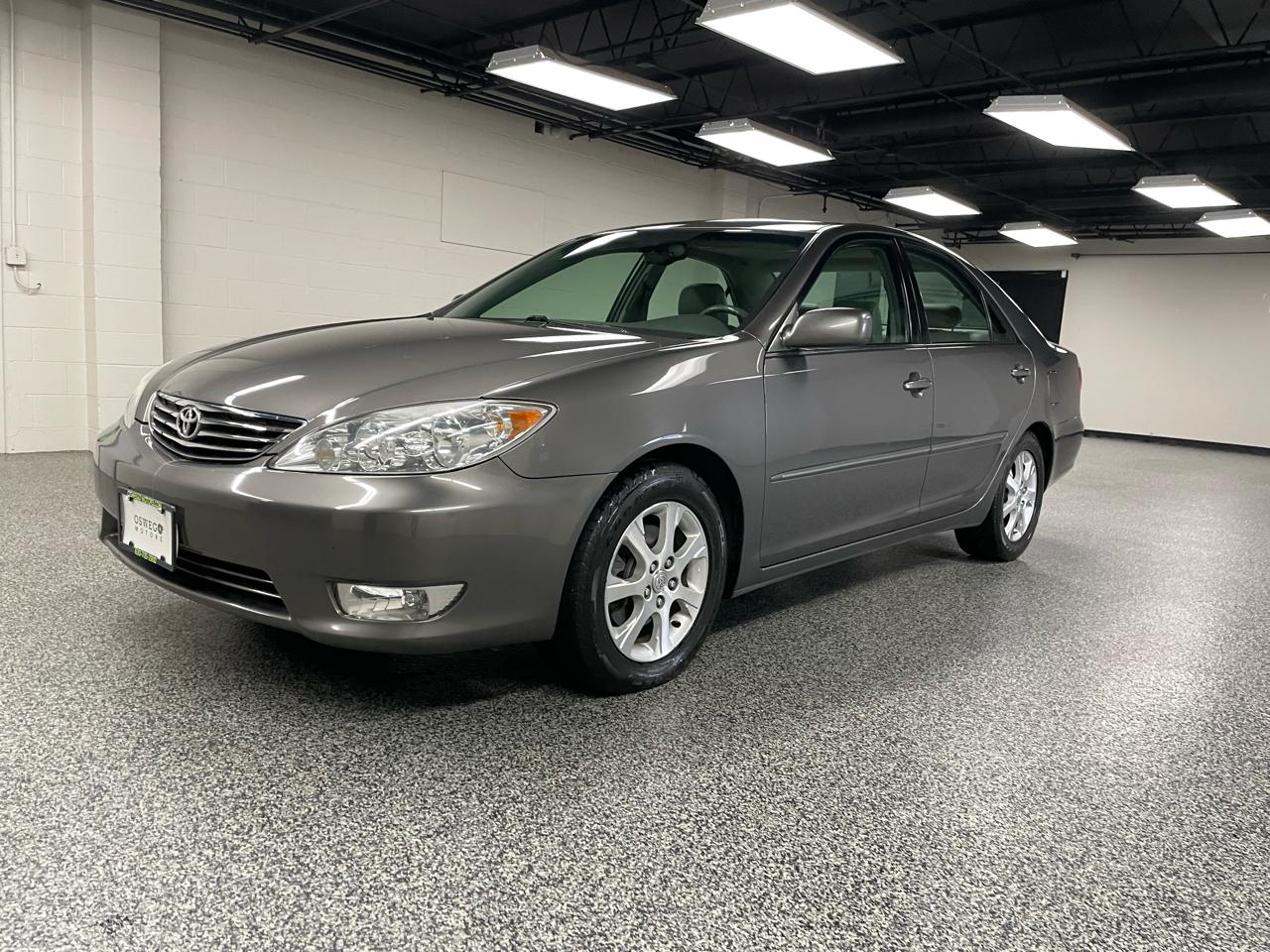 Toyota Camry XLE 4D Sedan V6 2005