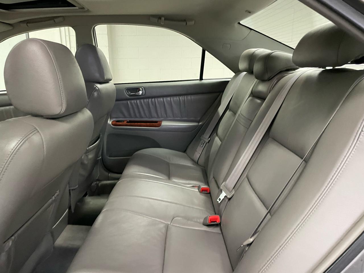 Toyota Camry XLE 4D Sedan V6 2005