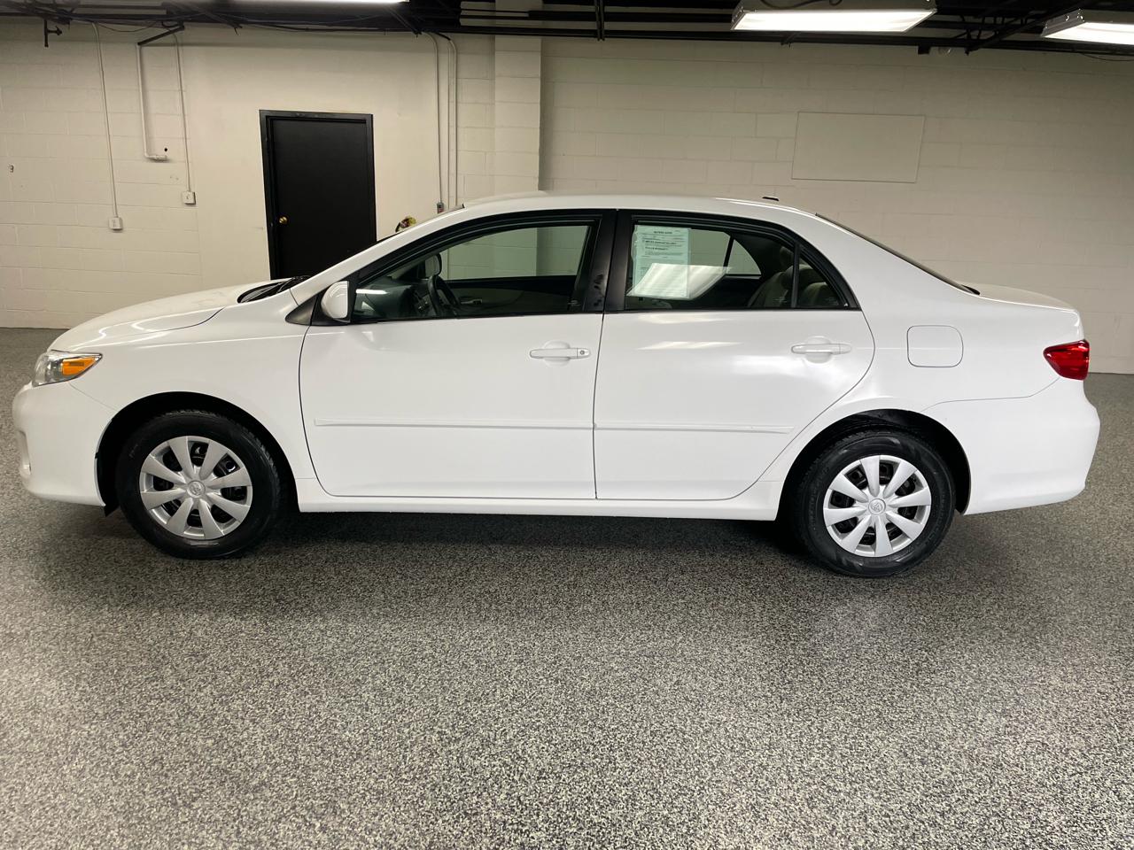 Toyota Corolla LE 2011