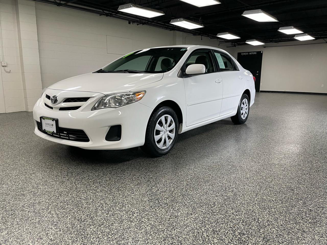 Toyota Corolla LE 2011