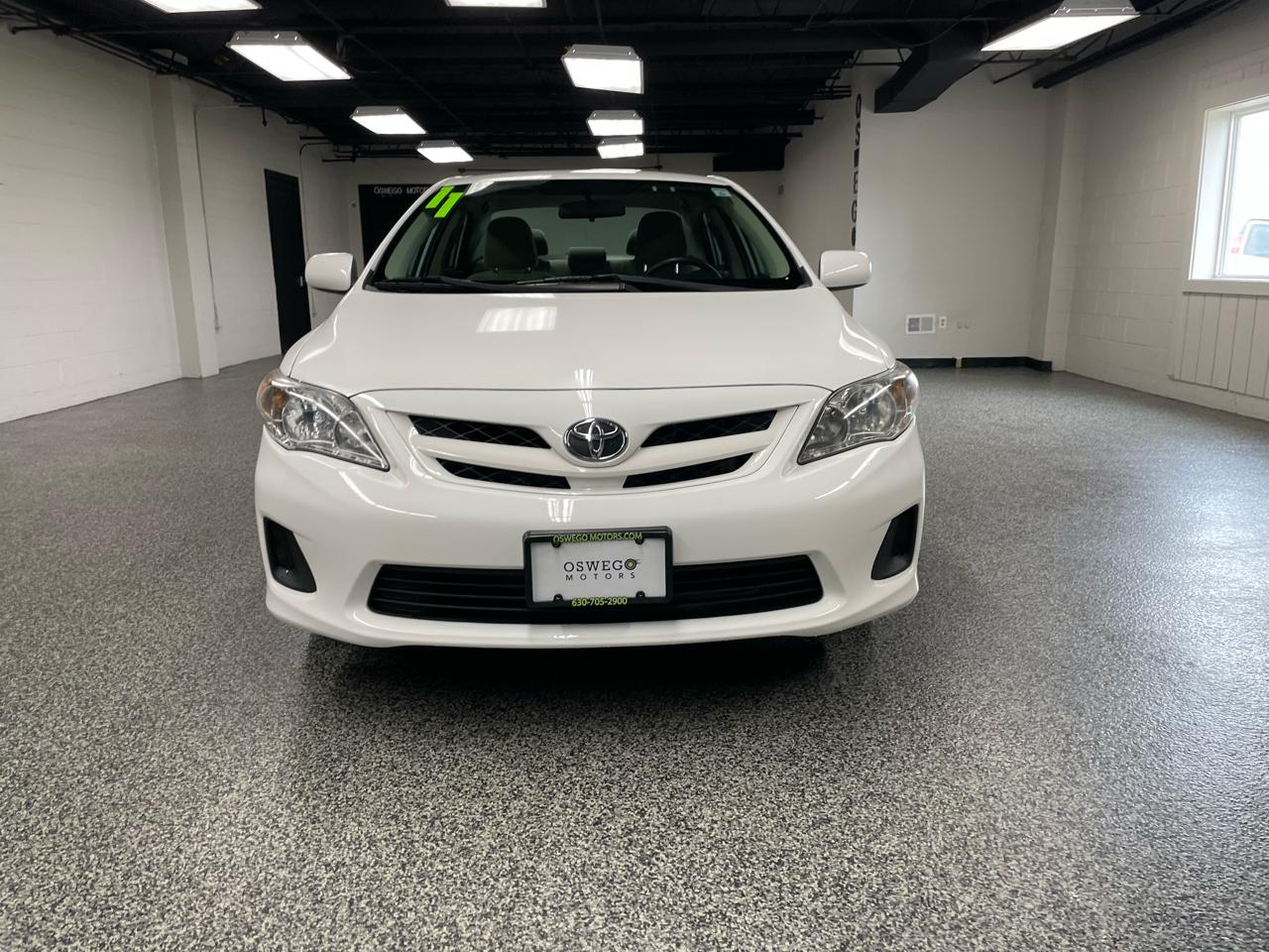 Toyota Corolla LE 2011
