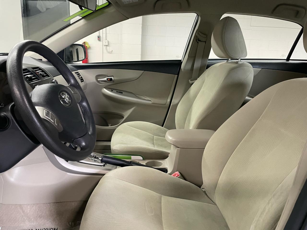Toyota Corolla LE 2011