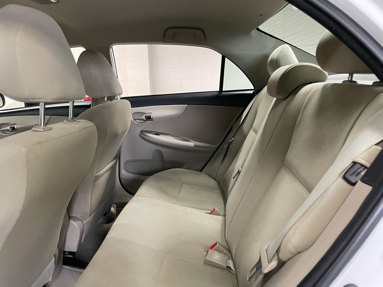 Toyota Corolla LE 2011