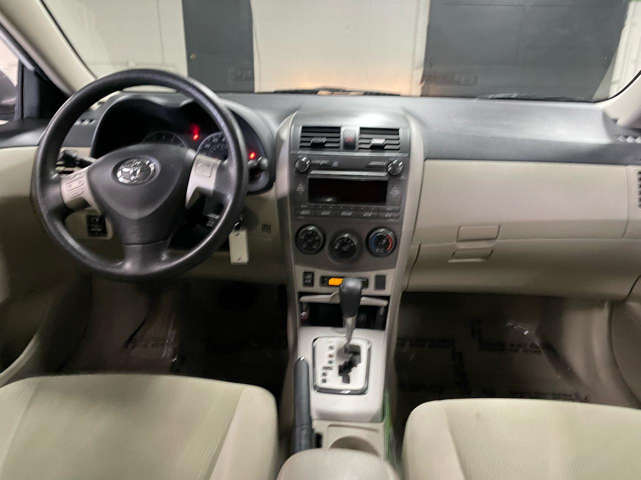 Toyota Corolla LE 2011