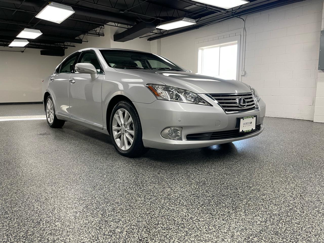 Lexus ES 350 Sedan 2011