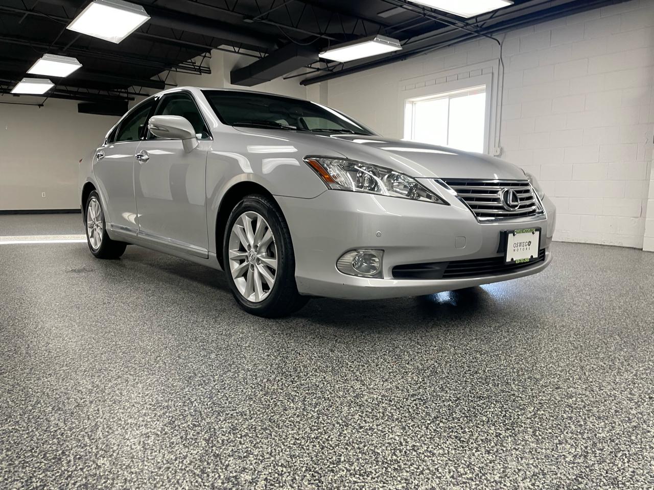 Lexus ES 350 Sedan 2011