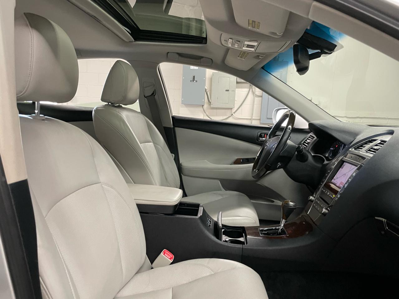 Lexus ES 350 Sedan 2011