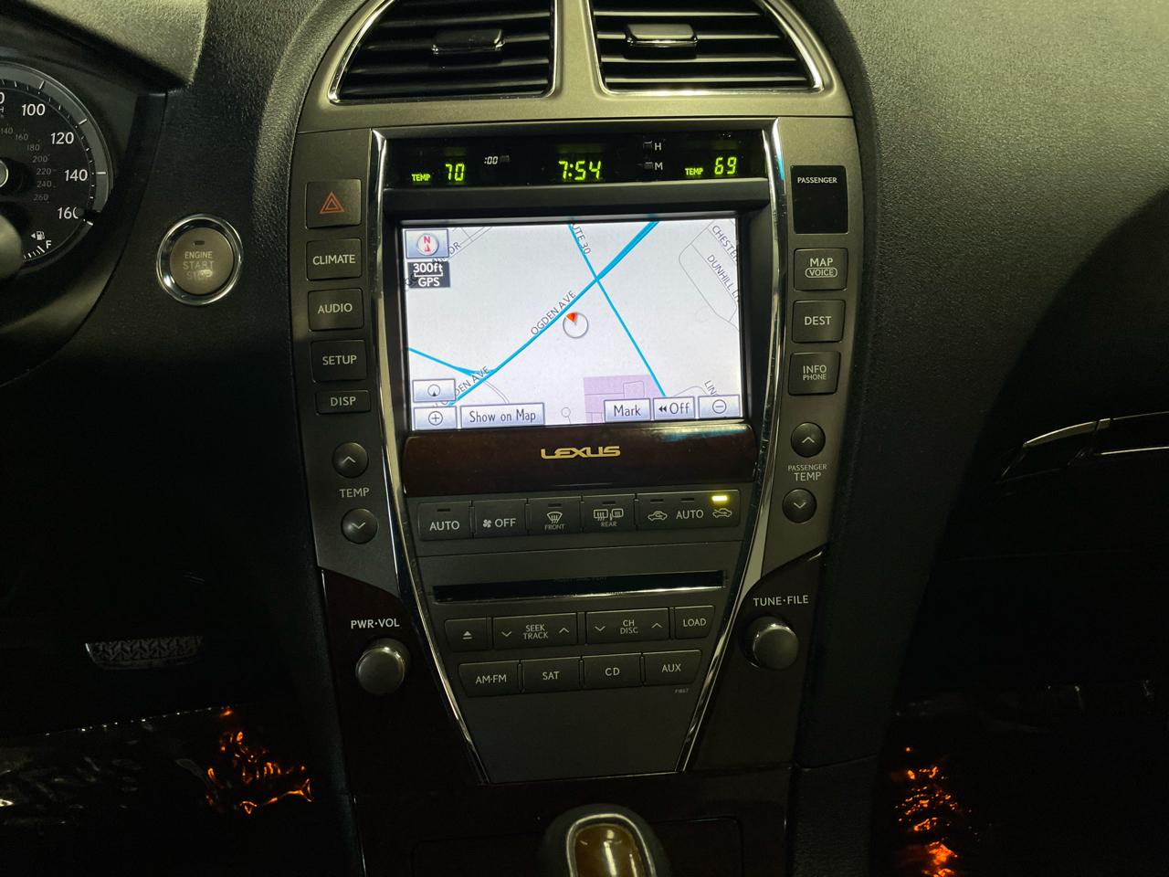 Lexus ES 350 Sedan 2011