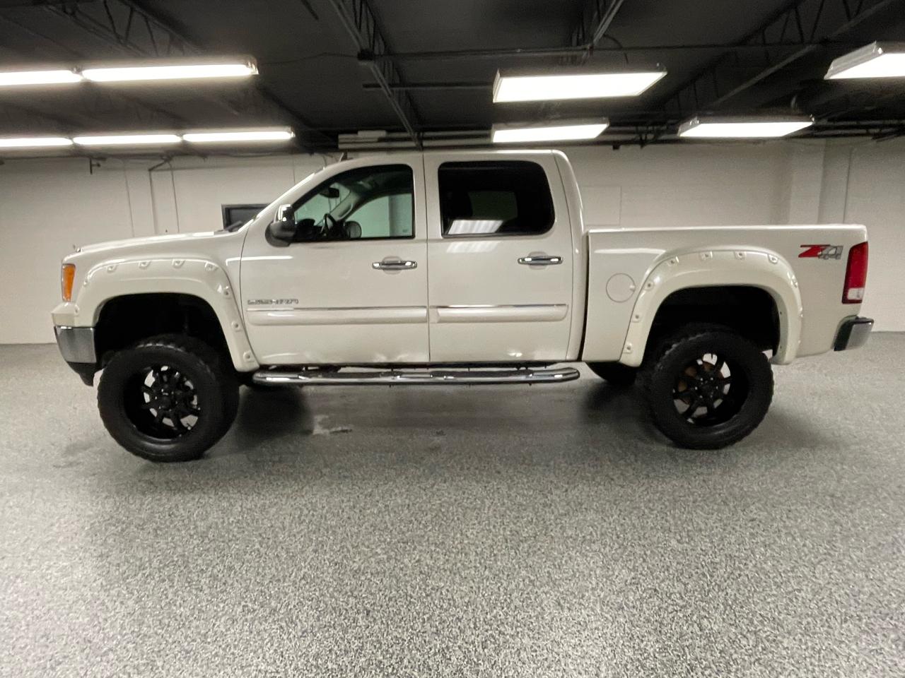 GMC Sierra 1500 SLE Crew Cab 4WD 2012