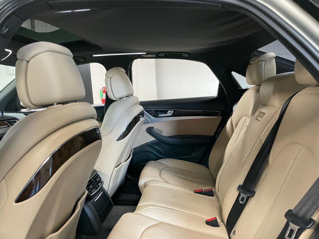 Audi A8 4.2 Quattro 2011