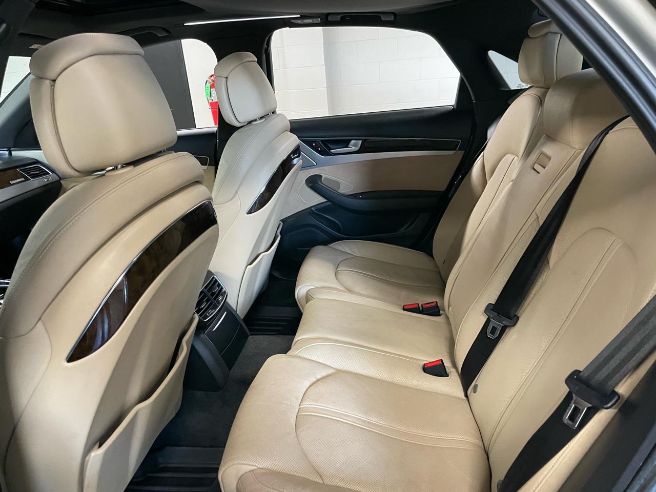 Audi A8 4.2 Quattro 2011