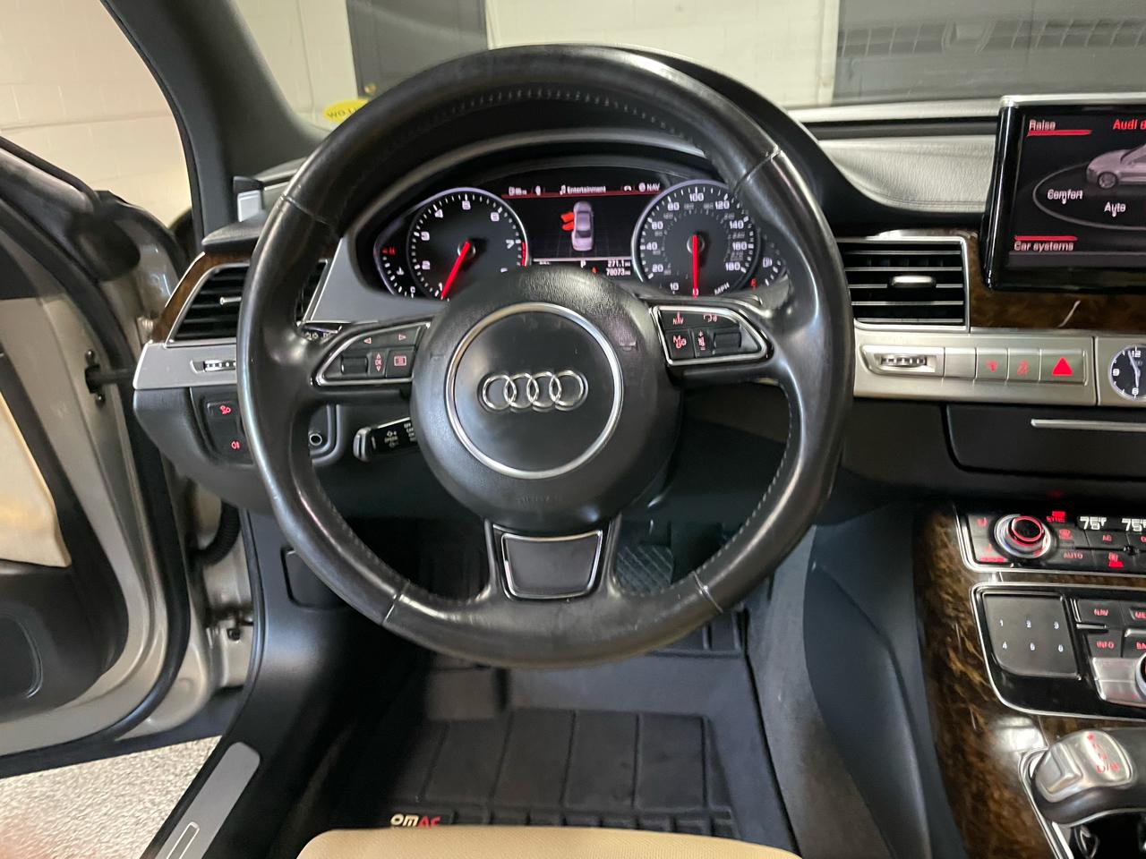 Audi A8 4.2 Quattro 2011