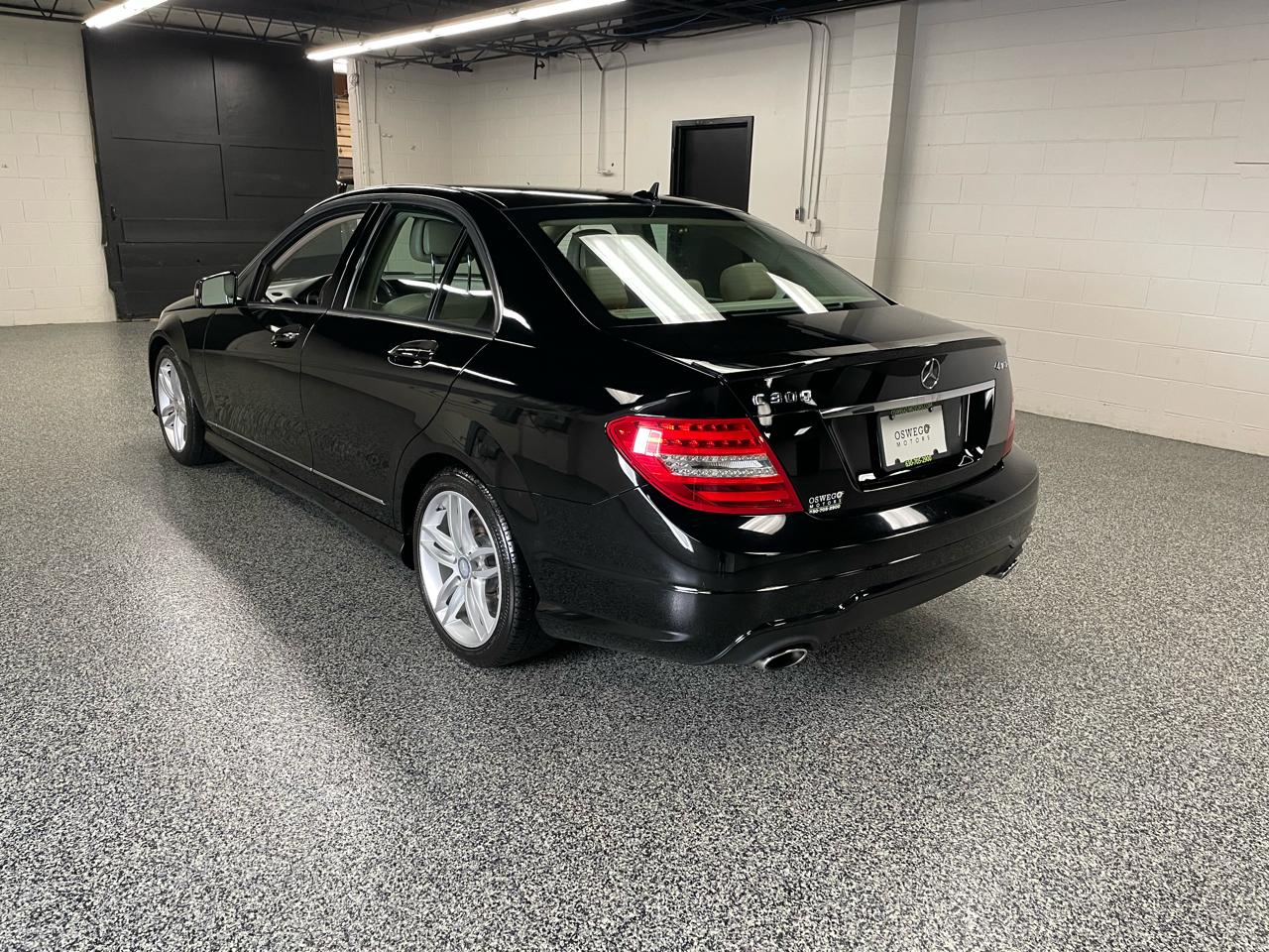 Mercedes-Benz C-Class C300 4MATIC Sport Sedan 2013