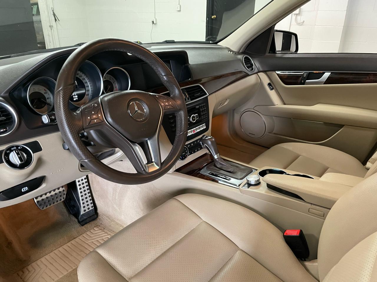 Mercedes-Benz C-Class C300 4MATIC Sport Sedan 2013