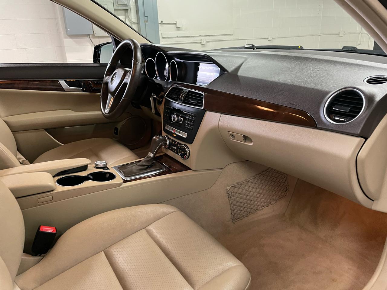 Mercedes-Benz C-Class C300 4MATIC Sport Sedan 2013