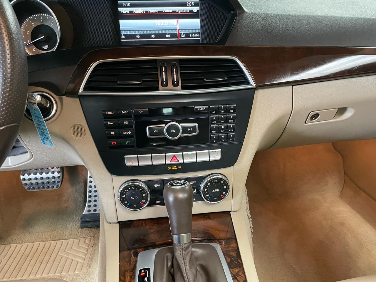 Mercedes-Benz C-Class C300 4MATIC Sport Sedan 2013