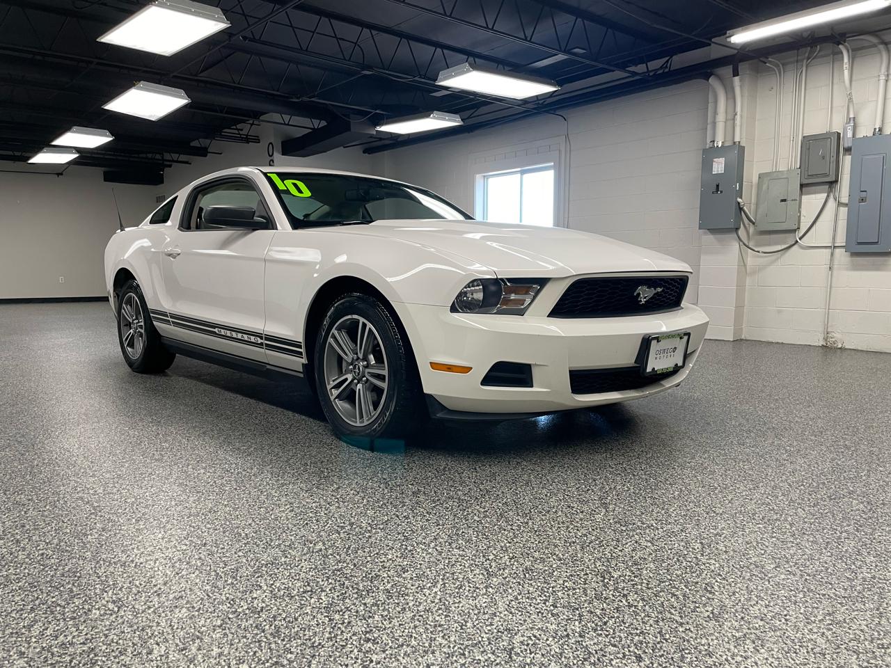 2010 Ford Mustang V6 Coupe
