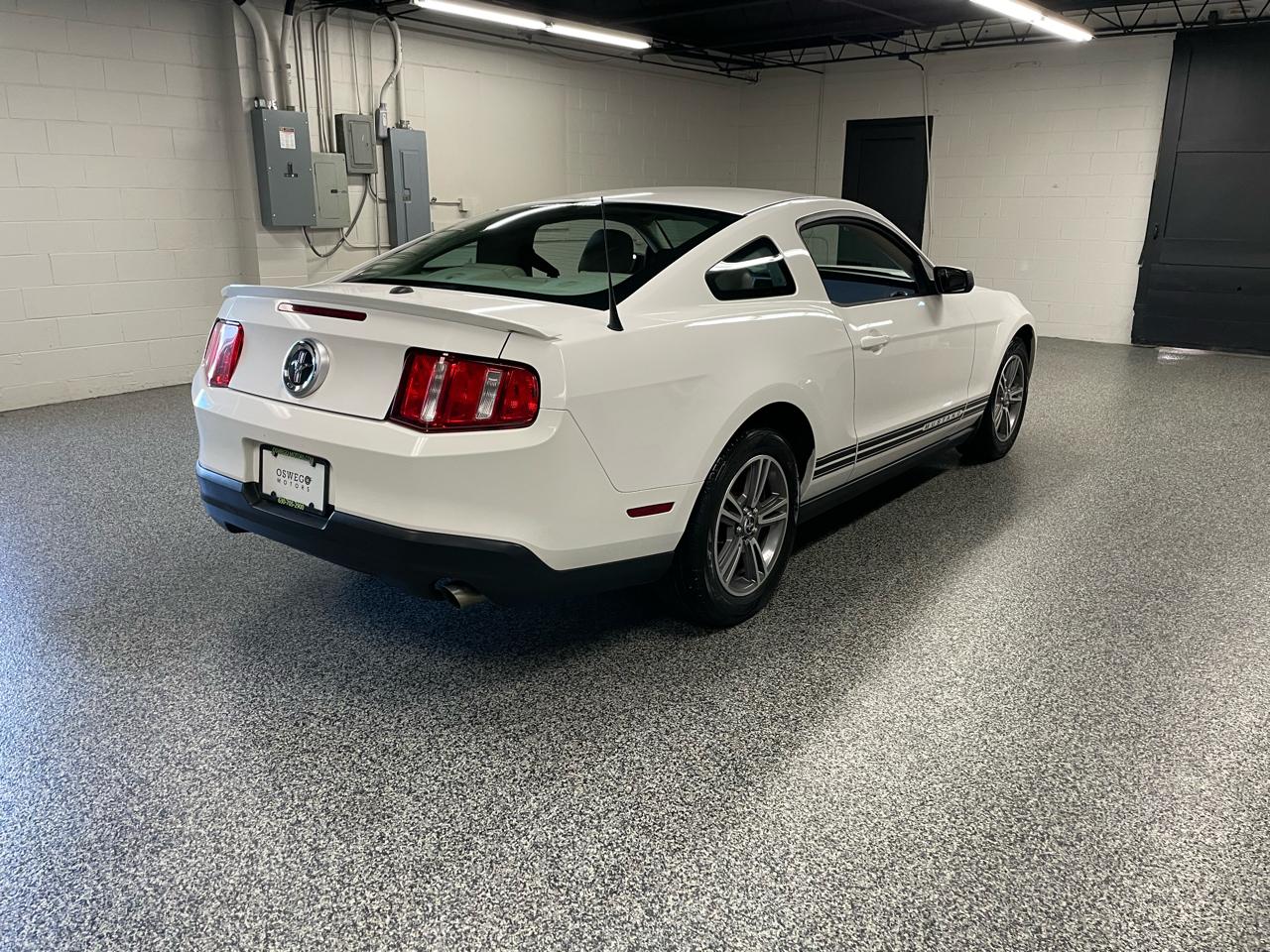 Ford Mustang V6 Coupe 2010