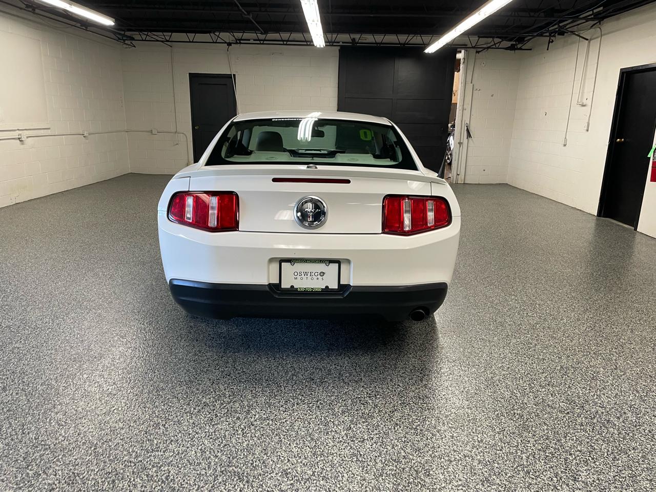 Ford Mustang V6 Coupe 2010