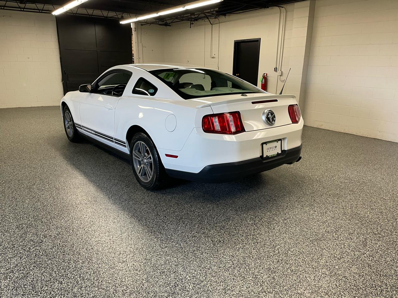 Ford Mustang V6 Coupe 2010