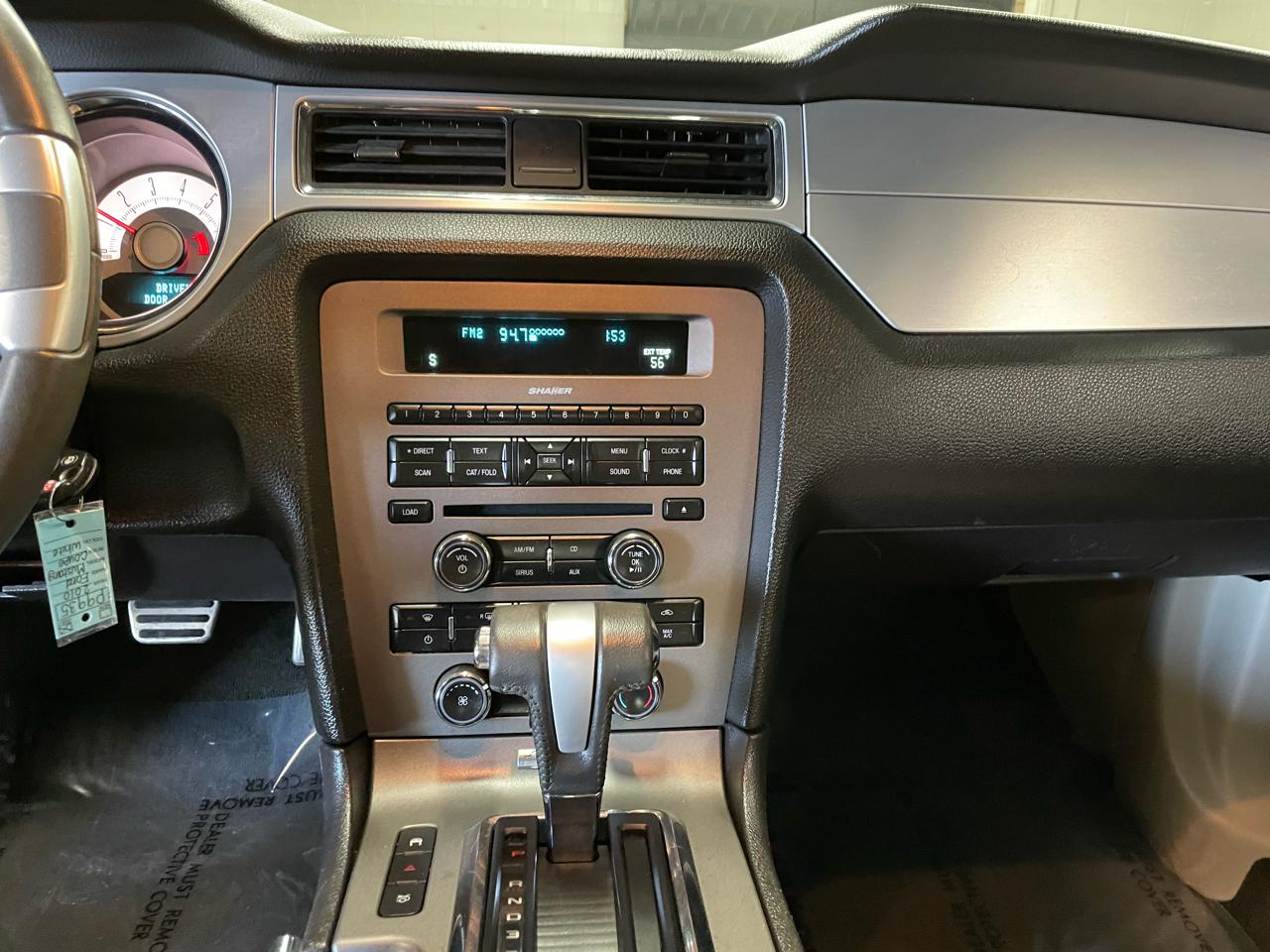 Ford Mustang V6 Coupe 2010