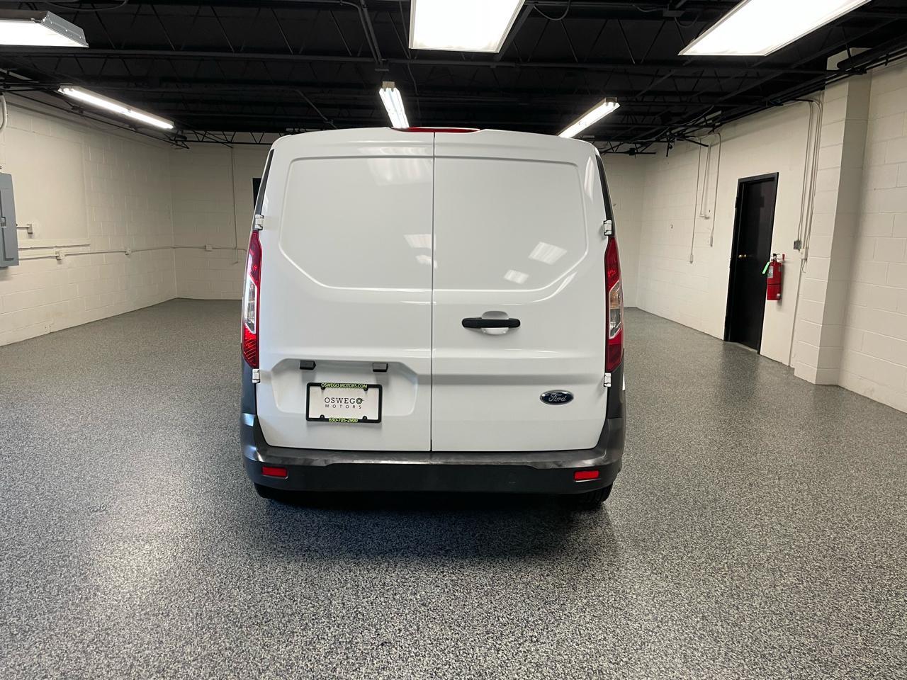 Ford Transit Connect Cargo Van XL SWB 2017