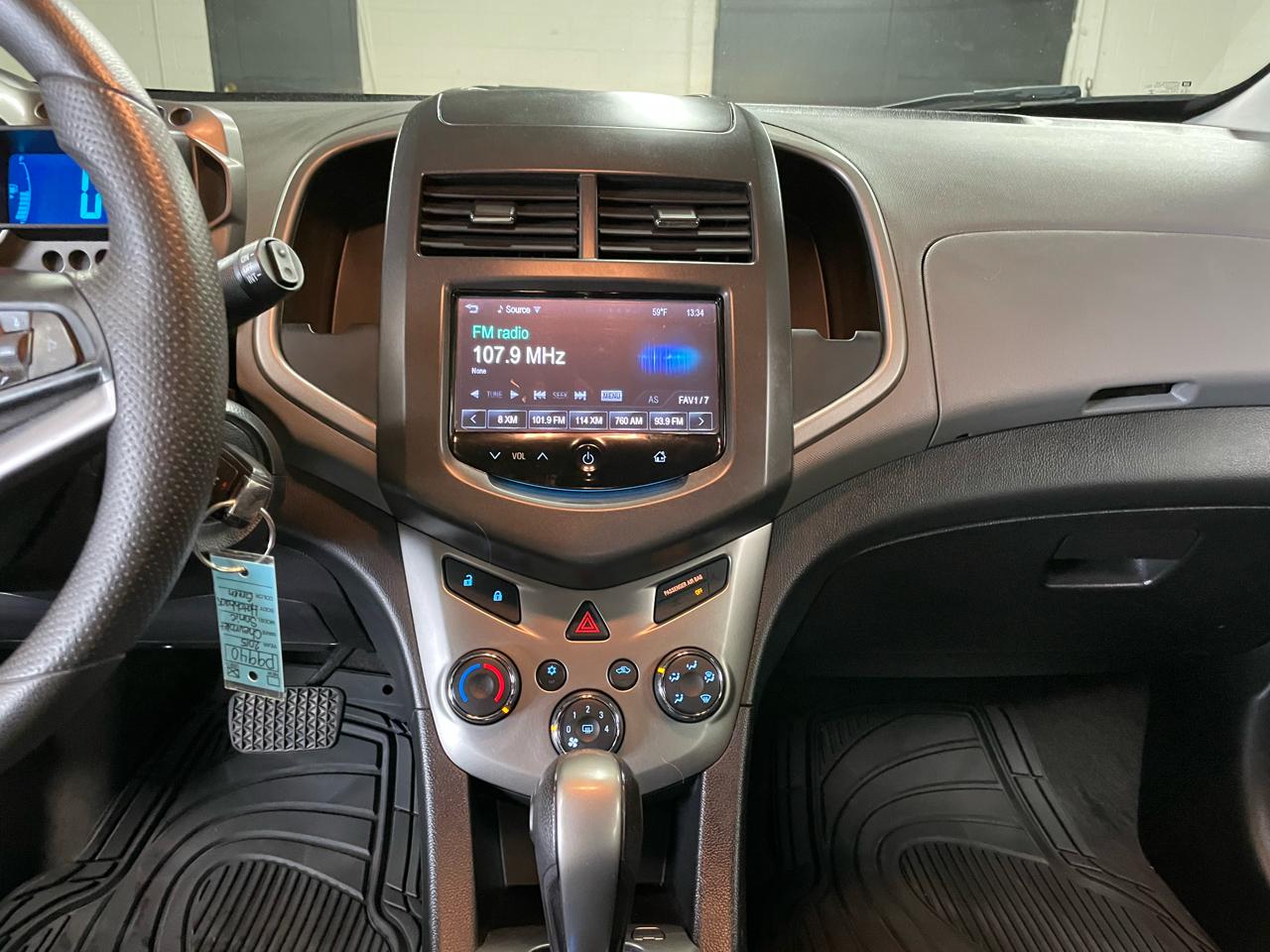 Chevrolet Sonic LT 2015