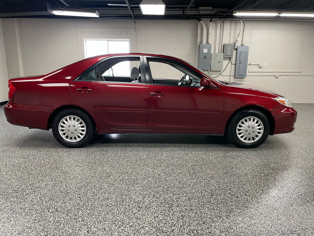 Toyota Camry 4dr Sdn LE Auto 2004