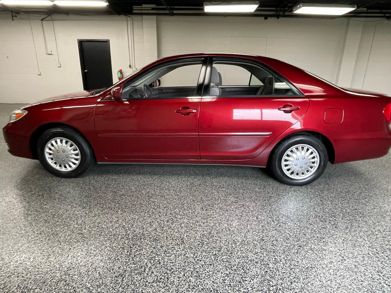 Toyota Camry 4dr Sdn LE Auto 2004