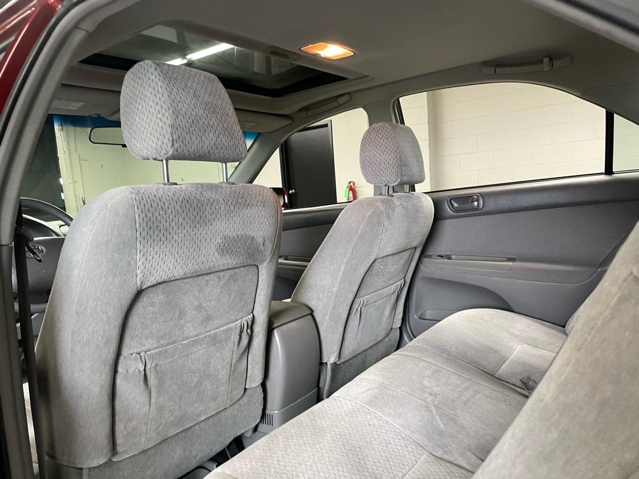 Toyota Camry 4dr Sdn LE Auto 2004