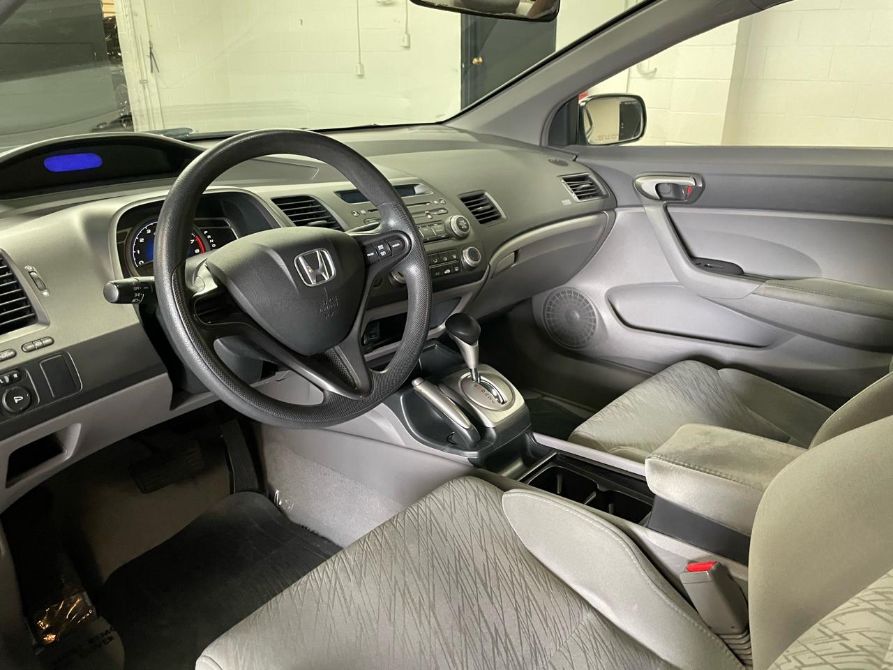 Honda Civic LX Coupe AT 2008