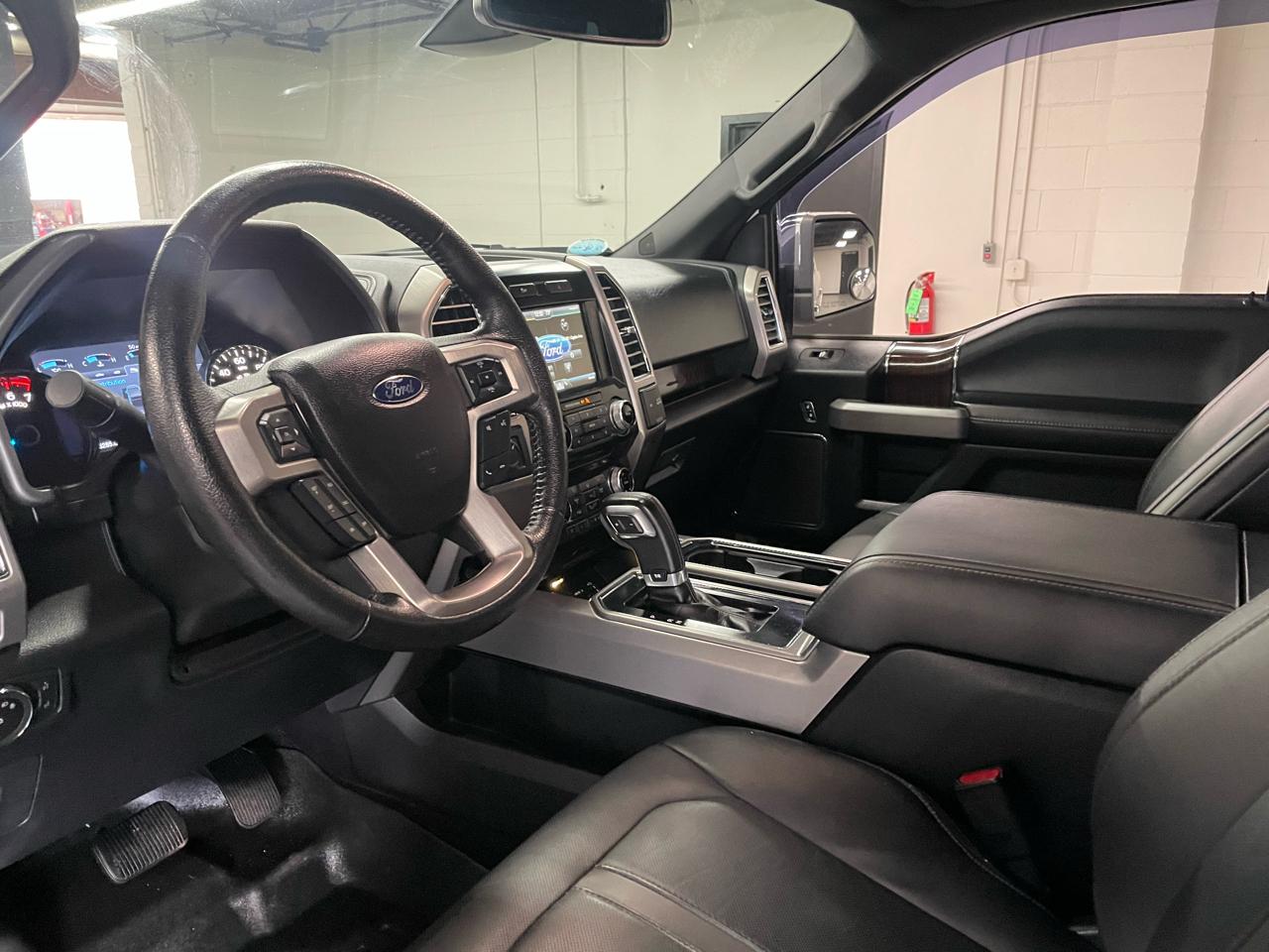 Ford F-150 Platinum SuperCrew 6.5-ft. Bed 4WD 2015