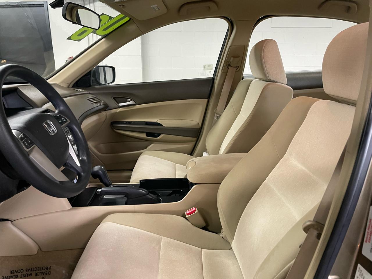 Honda Accord LX-P Sedan AT 2008