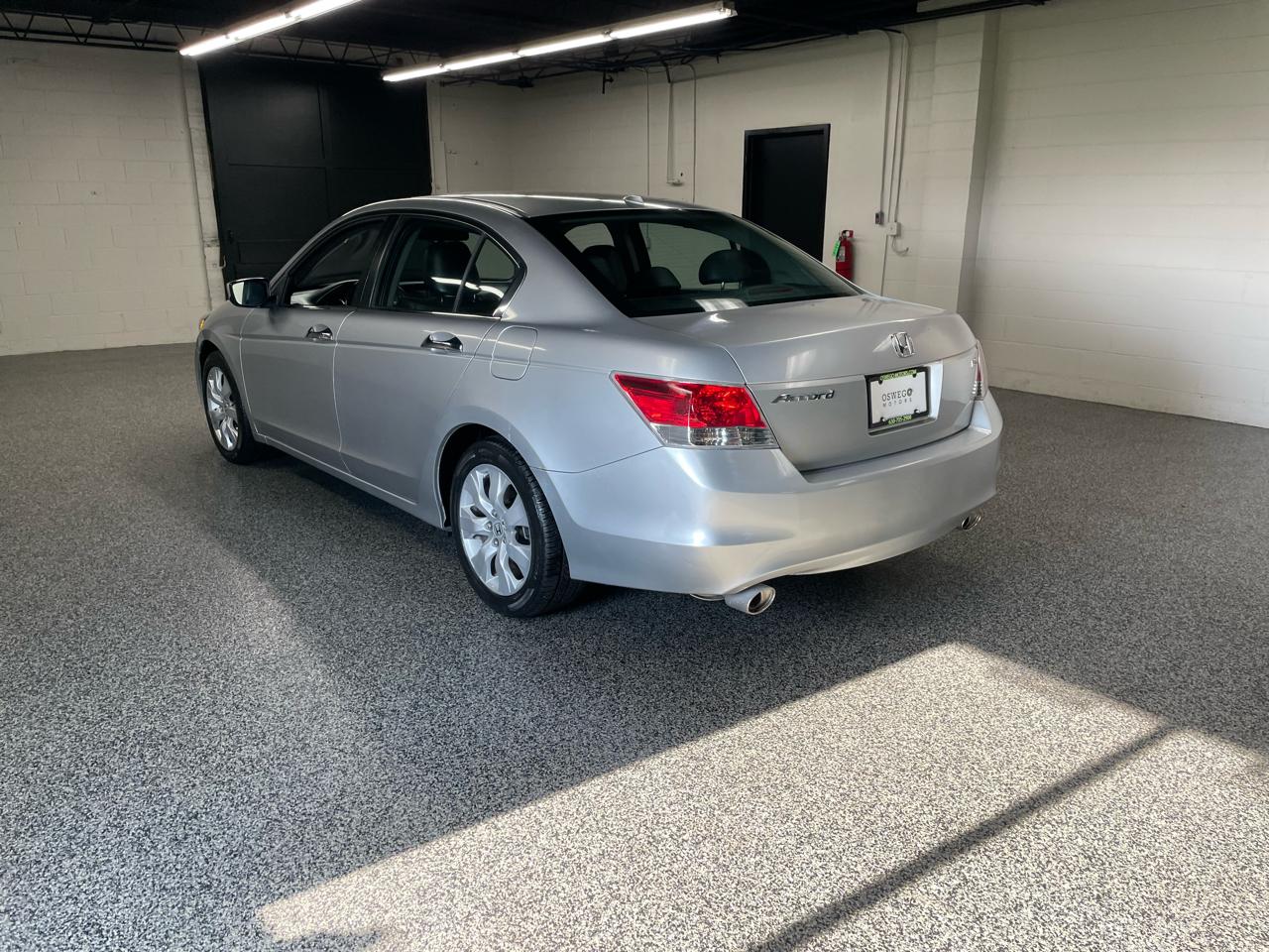Honda Accord EX-L V-6 Sedan AT 2010