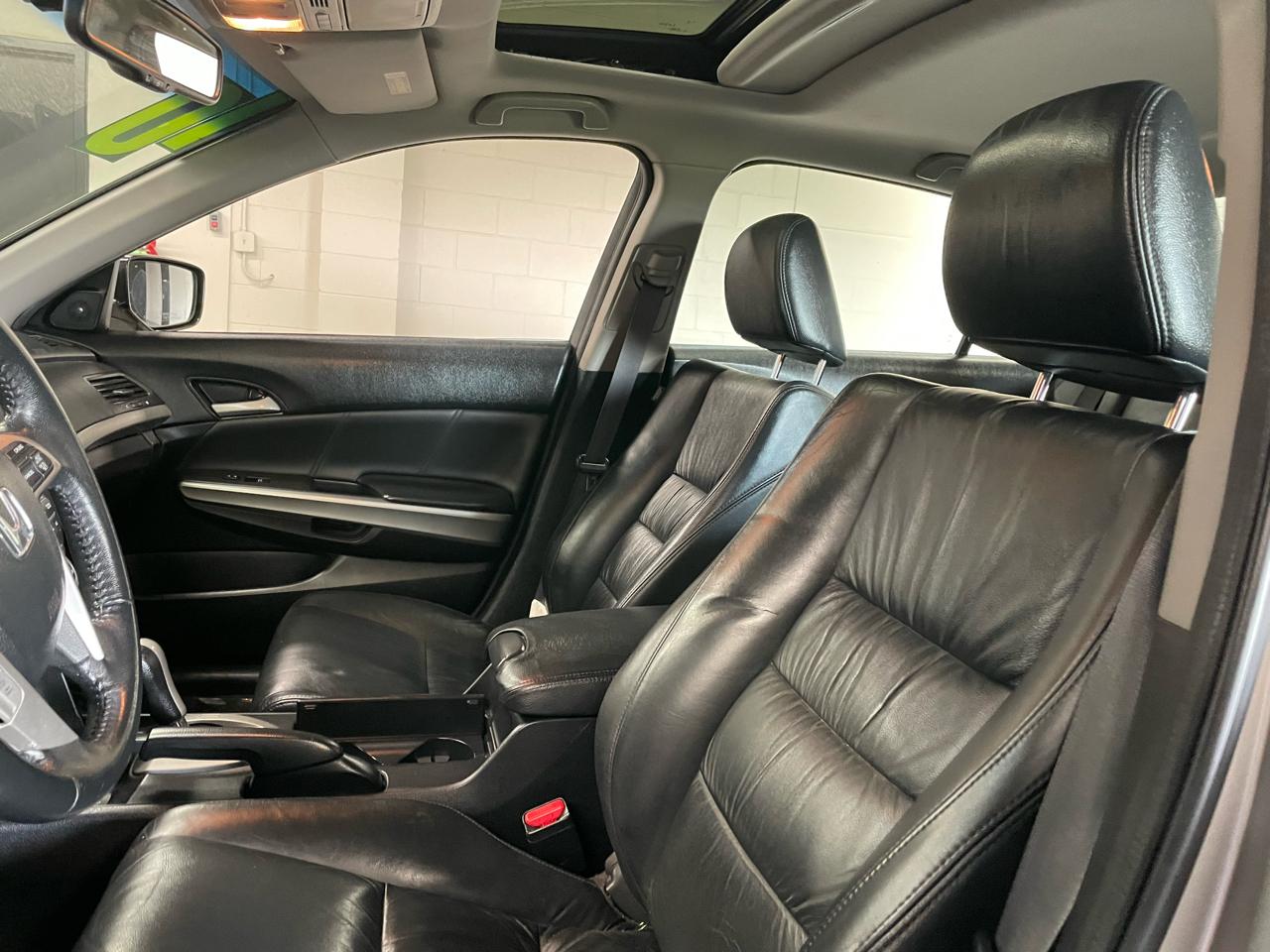 Honda Accord EX-L V-6 Sedan AT 2010