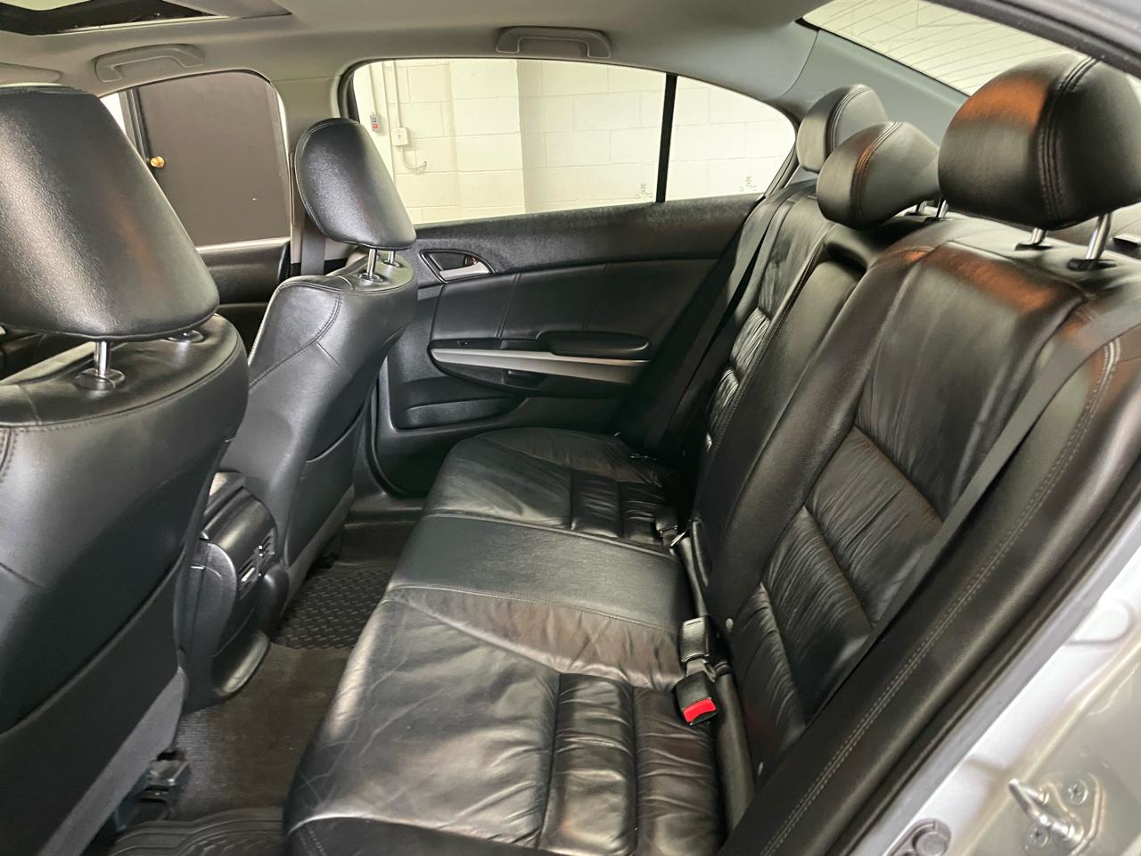 Honda Accord EX-L V-6 Sedan AT 2010