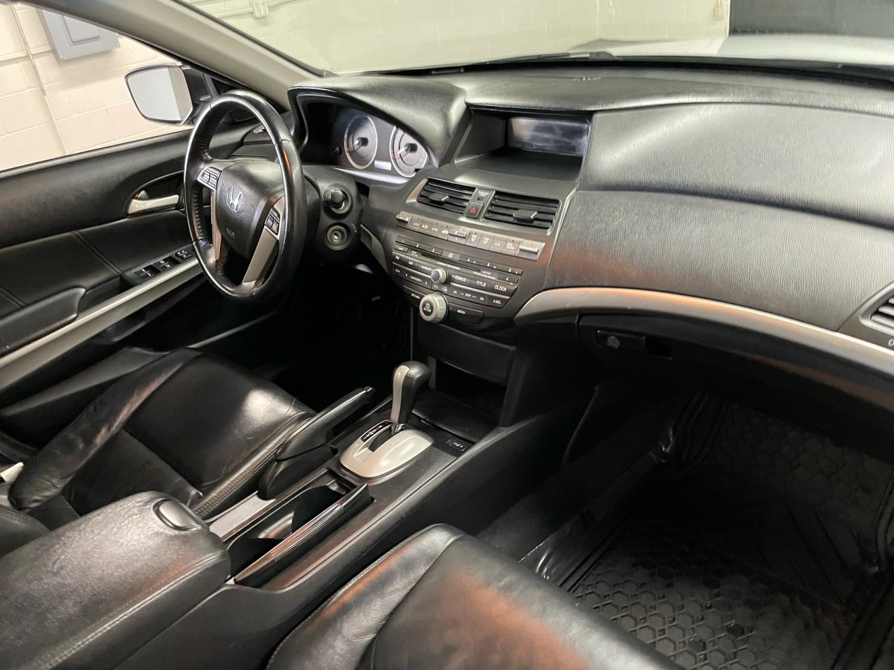 Honda Accord EX-L V-6 Sedan AT 2010