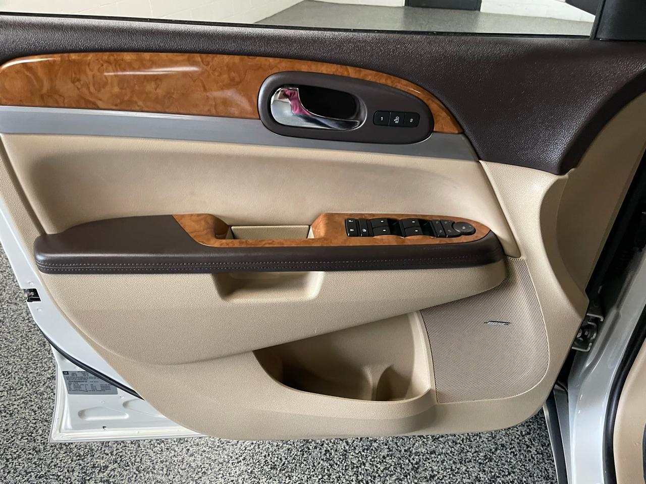 Buick Enclave CXL AWD 2011