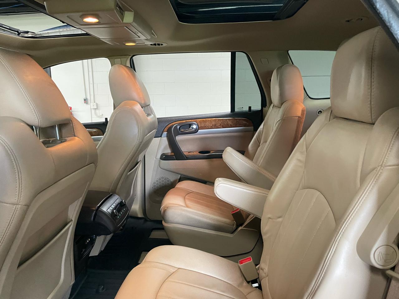 Buick Enclave CXL AWD 2011